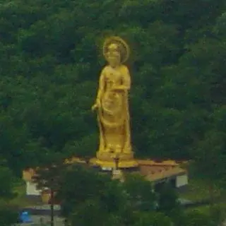 黄金観音像